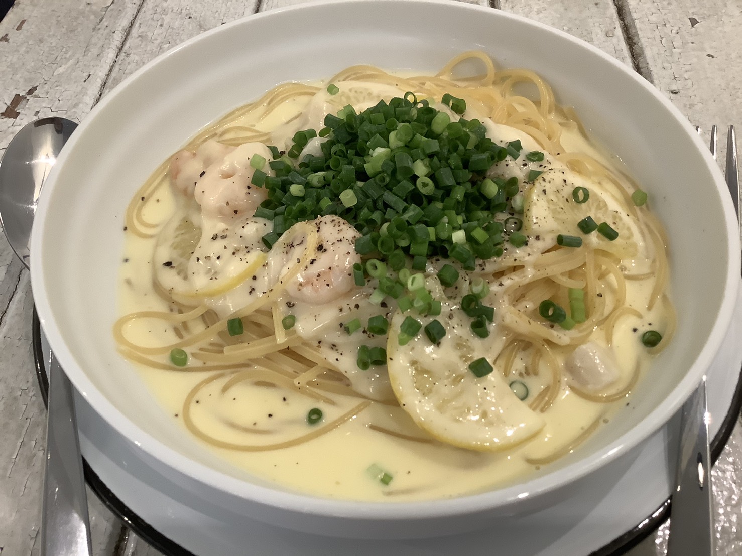 the Lemon cream sauce pasta with shrimps and scalops