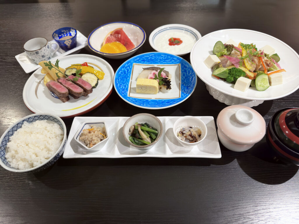 団体夕食-和洋折衷